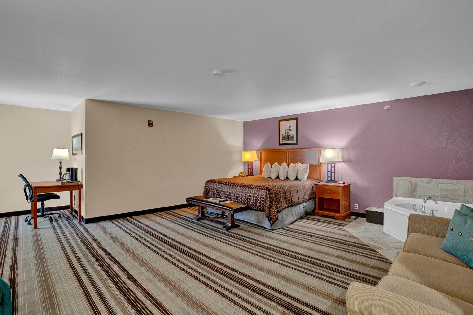 Bowman Lodge & Convention Center Bagian luar foto