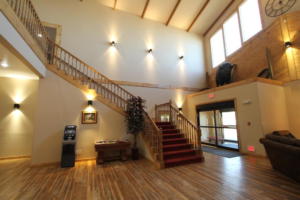 Bowman Lodge & Convention Center Bagian luar foto