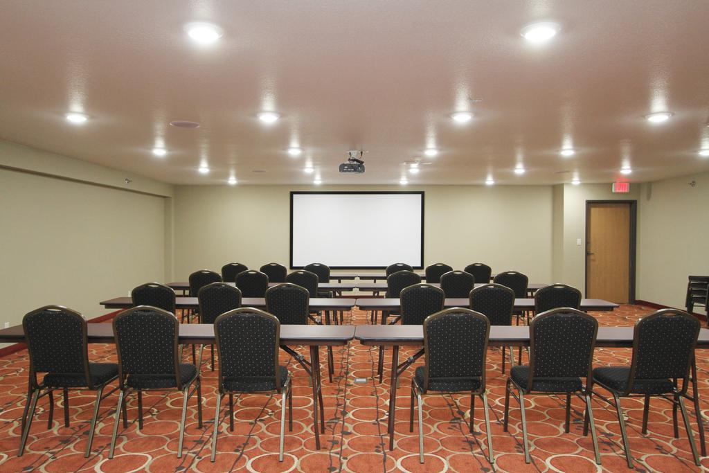 Bowman Lodge & Convention Center Bagian luar foto