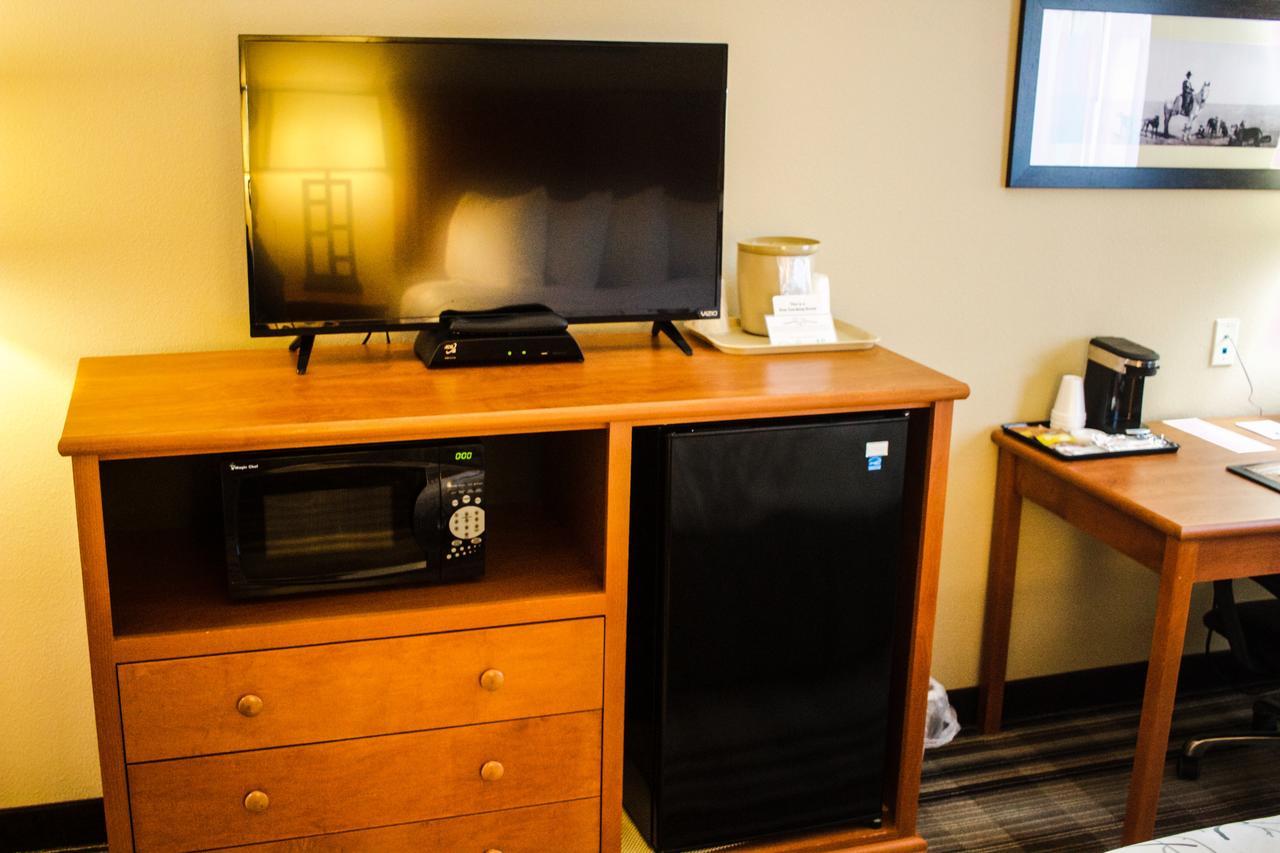 Bowman Lodge & Convention Center Bagian luar foto